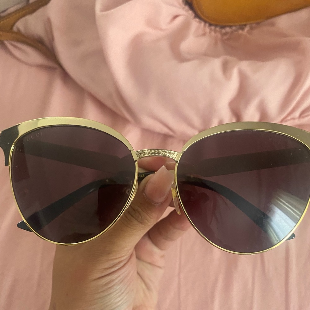 Gucci sunglassss